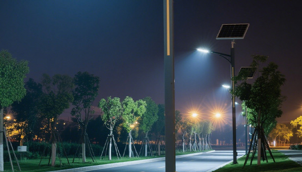 solar street light